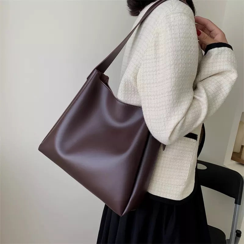 ELLA | SPACIOUS BAG