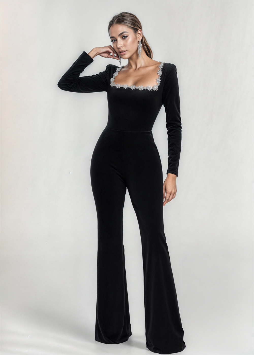 Valeria | Jumpsuit with detailed neckline